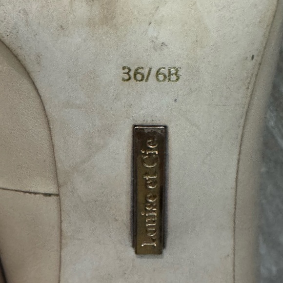 Elegant Beige Peep-Toe Heels with Bow Accent - Picture 6 of 8